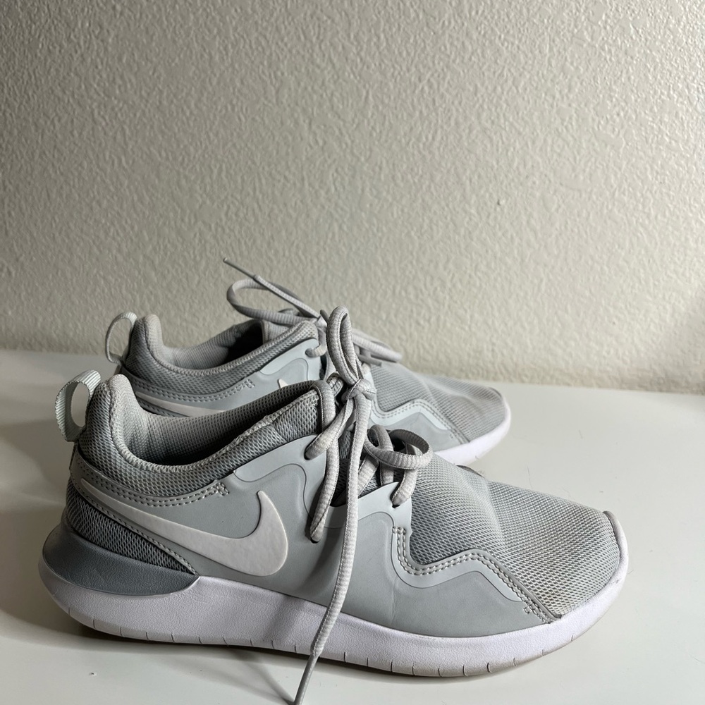 Nike Light Gray Running Shoes